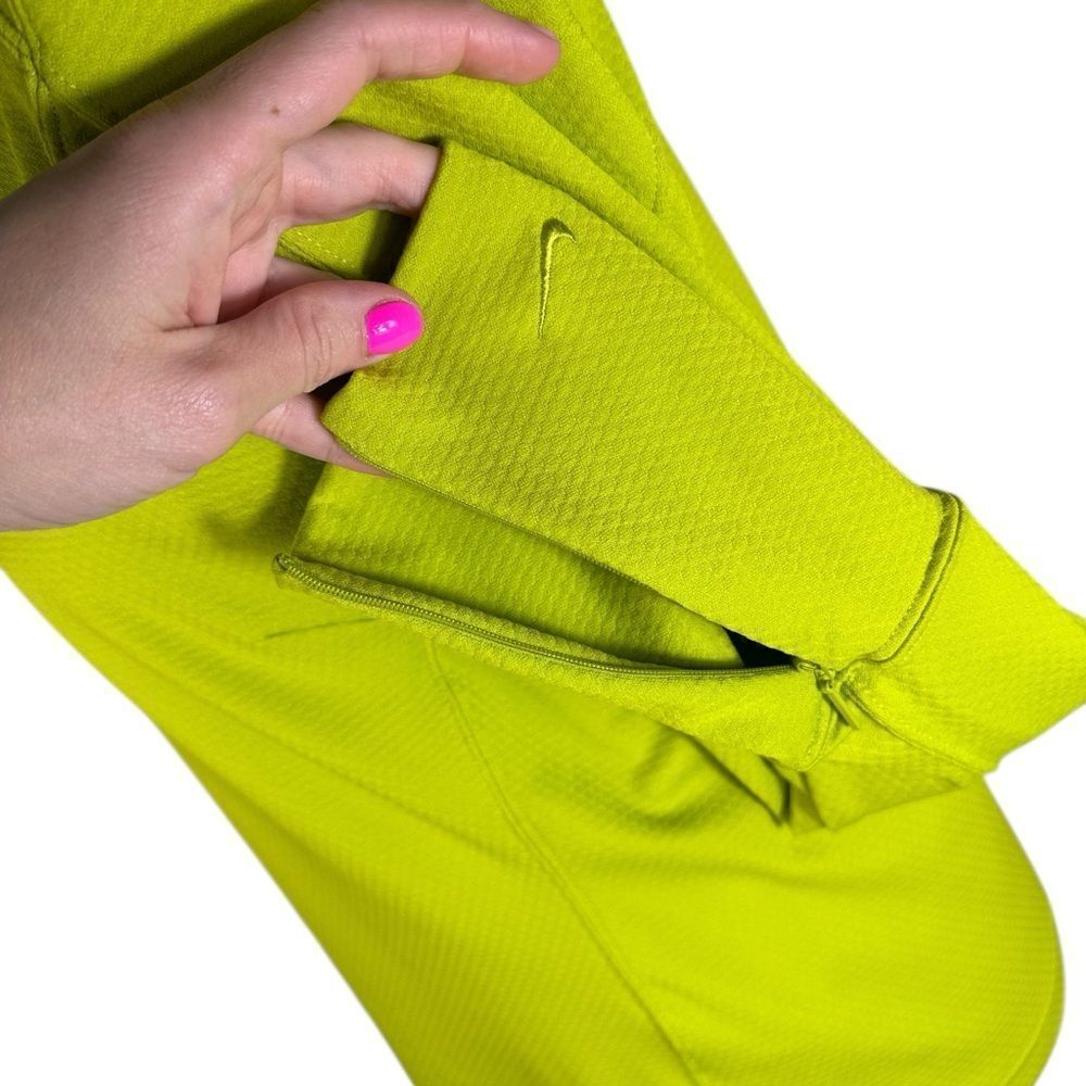 Nike Golf Women’s Bright Green 1/2 Zip Pullover Top - Picture 7 of 9